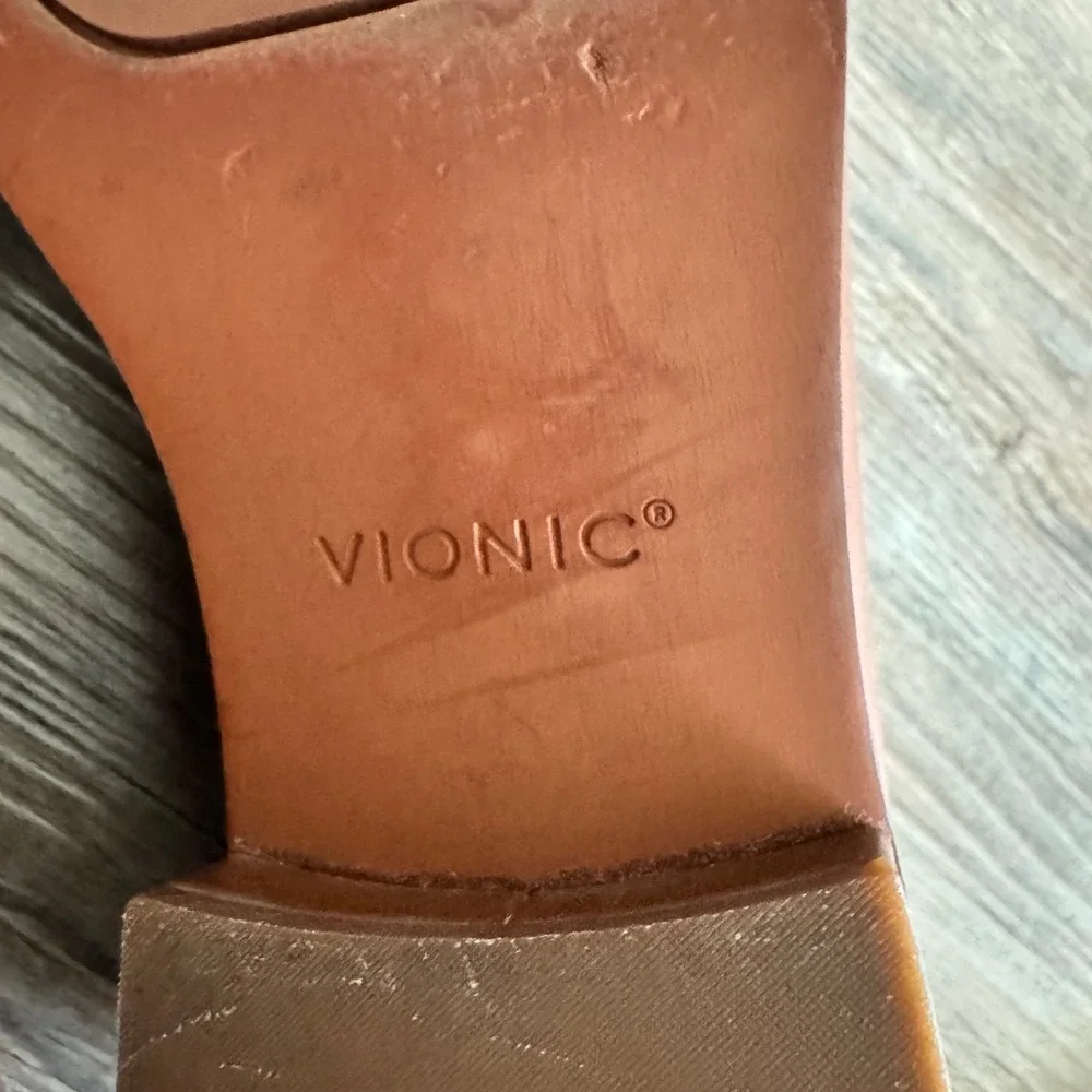 Vionic Mizelle Tan Leather Chain Link Loafers Womens‎ 6.5 Shoes